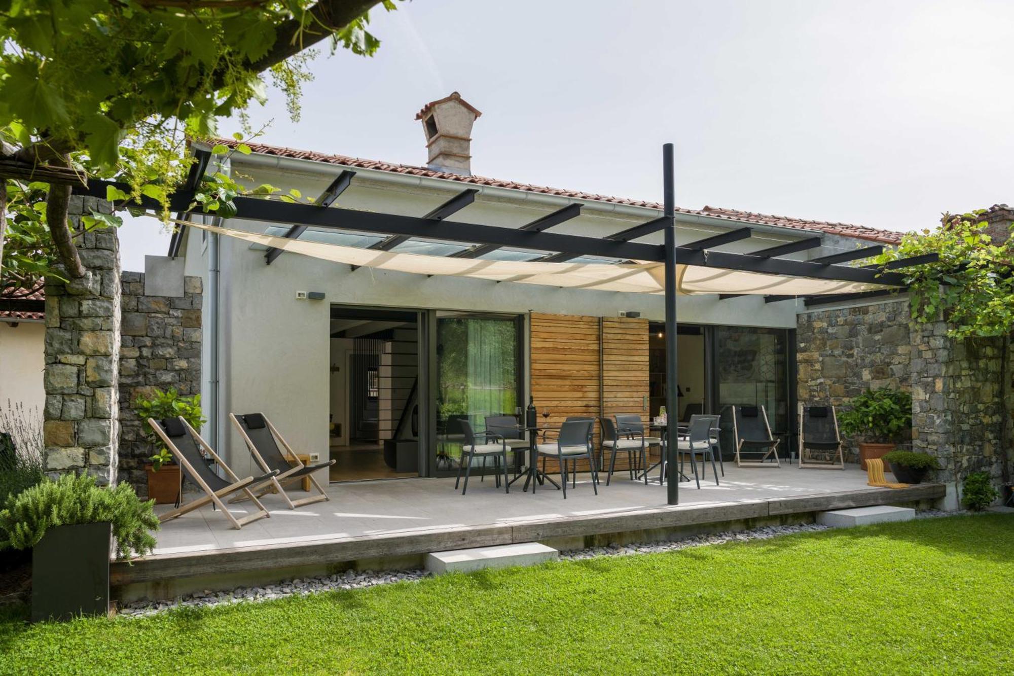 Villa Artes With Free Hot Tub & Sauna Branik Esterno foto